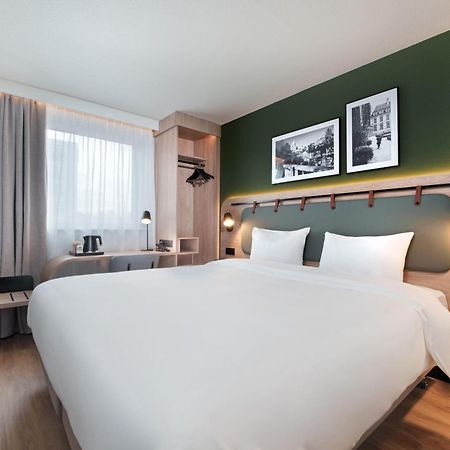 Campanile Argenteuil Hotell Eksteriør bilde