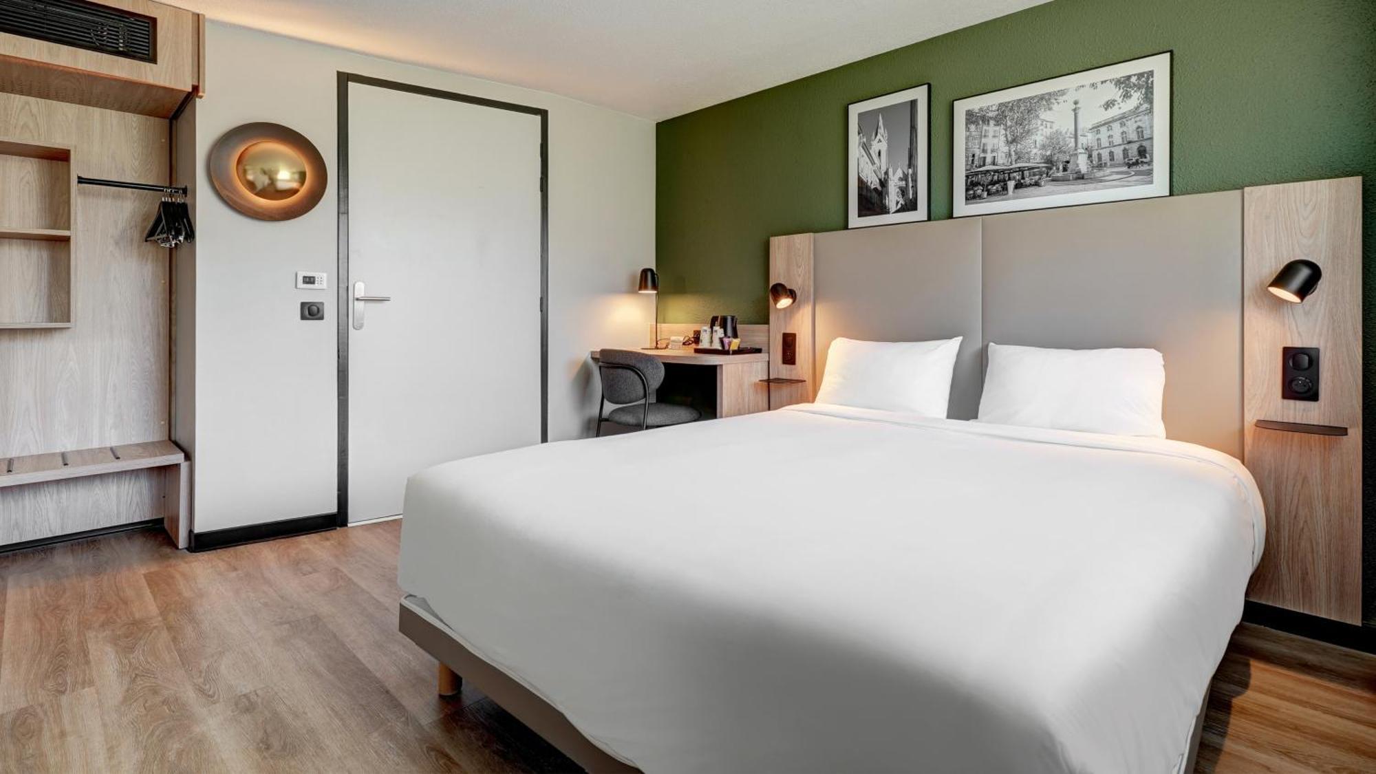 Campanile Argenteuil Hotell Eksteriør bilde