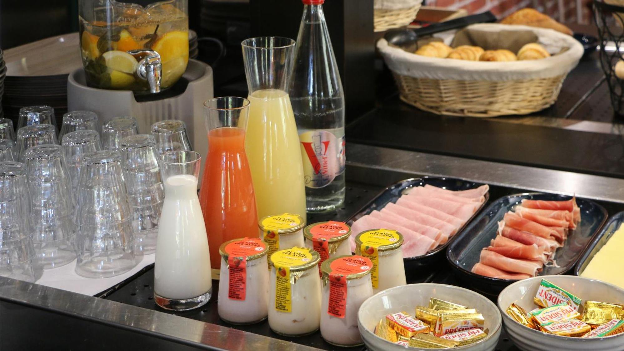 Campanile Argenteuil Hotell Eksteriør bilde